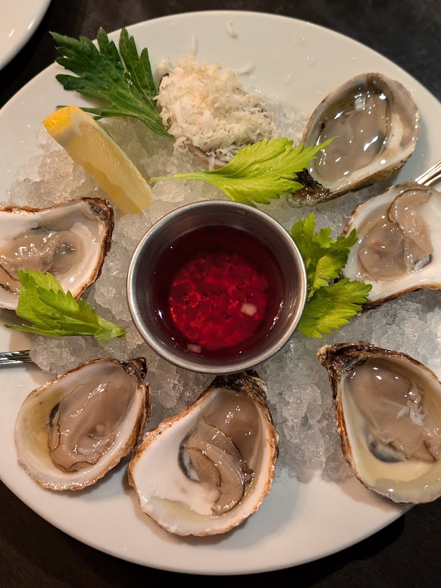 112 Restaurant & Lounge