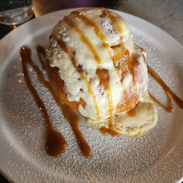 Cinnamon Roll