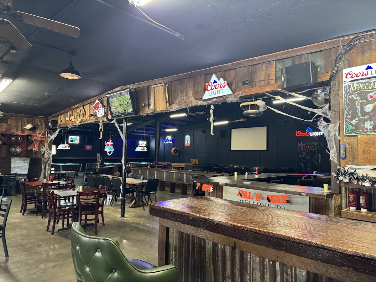 22 Lounge Bar & Grill