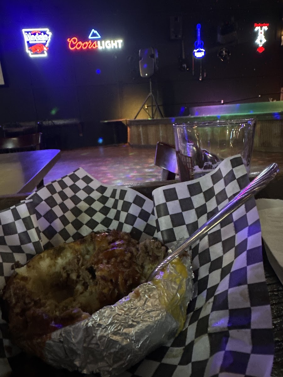 22 Lounge Bar & Grill