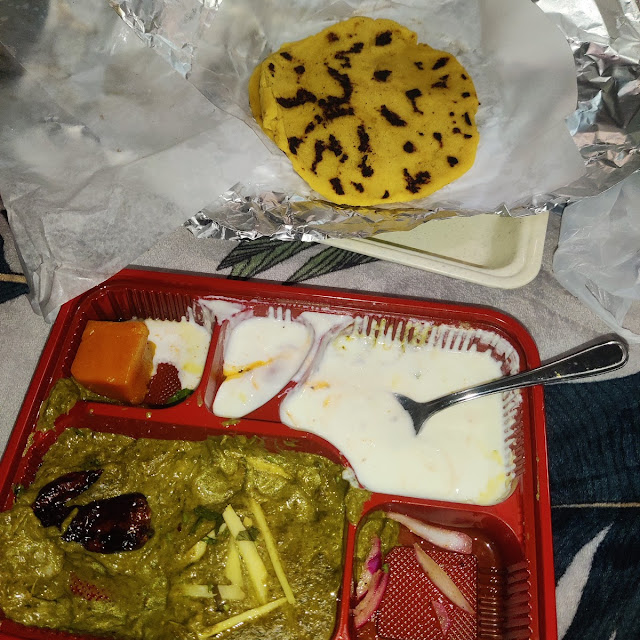 Saag Maki Combo