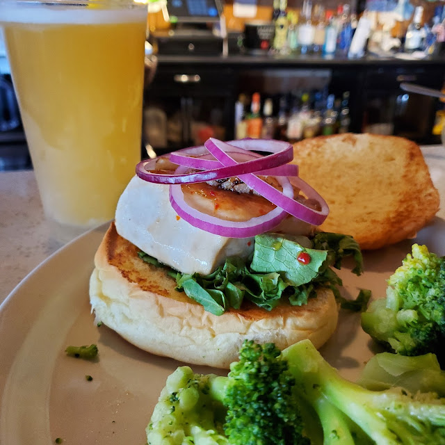 Side of Steamed Broccoli