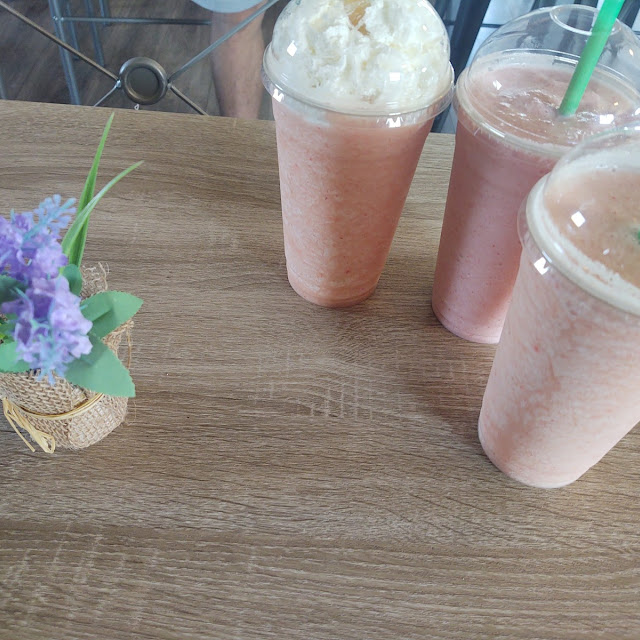 Raspberry White Mocha