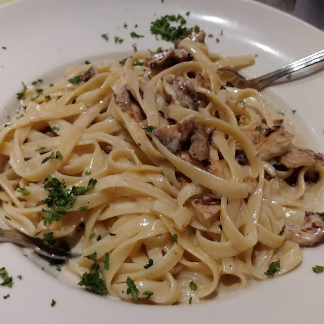 Linguine Carbonara Catering