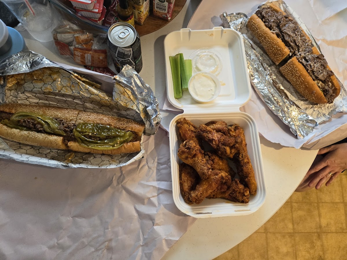 Alex’s Steaks & Wings