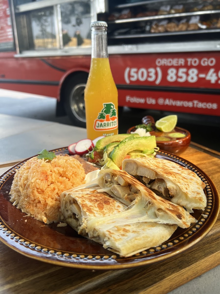 Alvaros Tacos (Tigard)