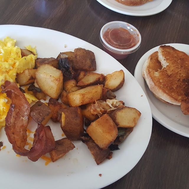 Bacon & Eggs & Potatoes & Toast