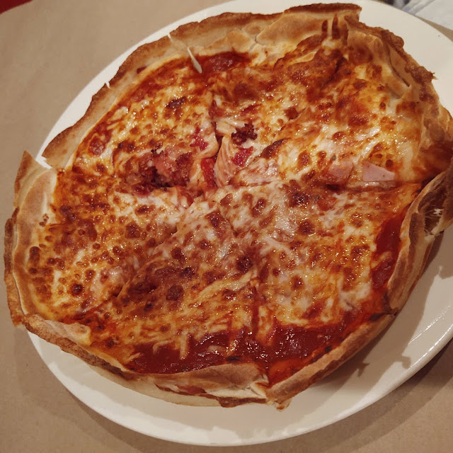 Deep Dish Pizza