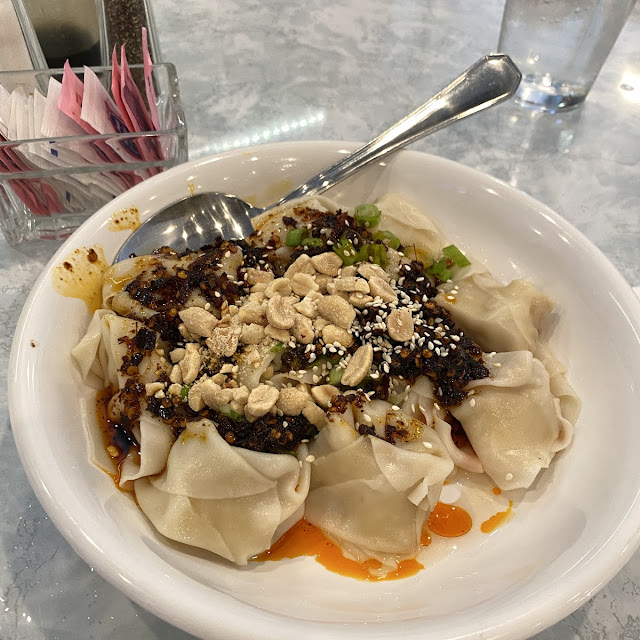 Wonton with Chili Sauce