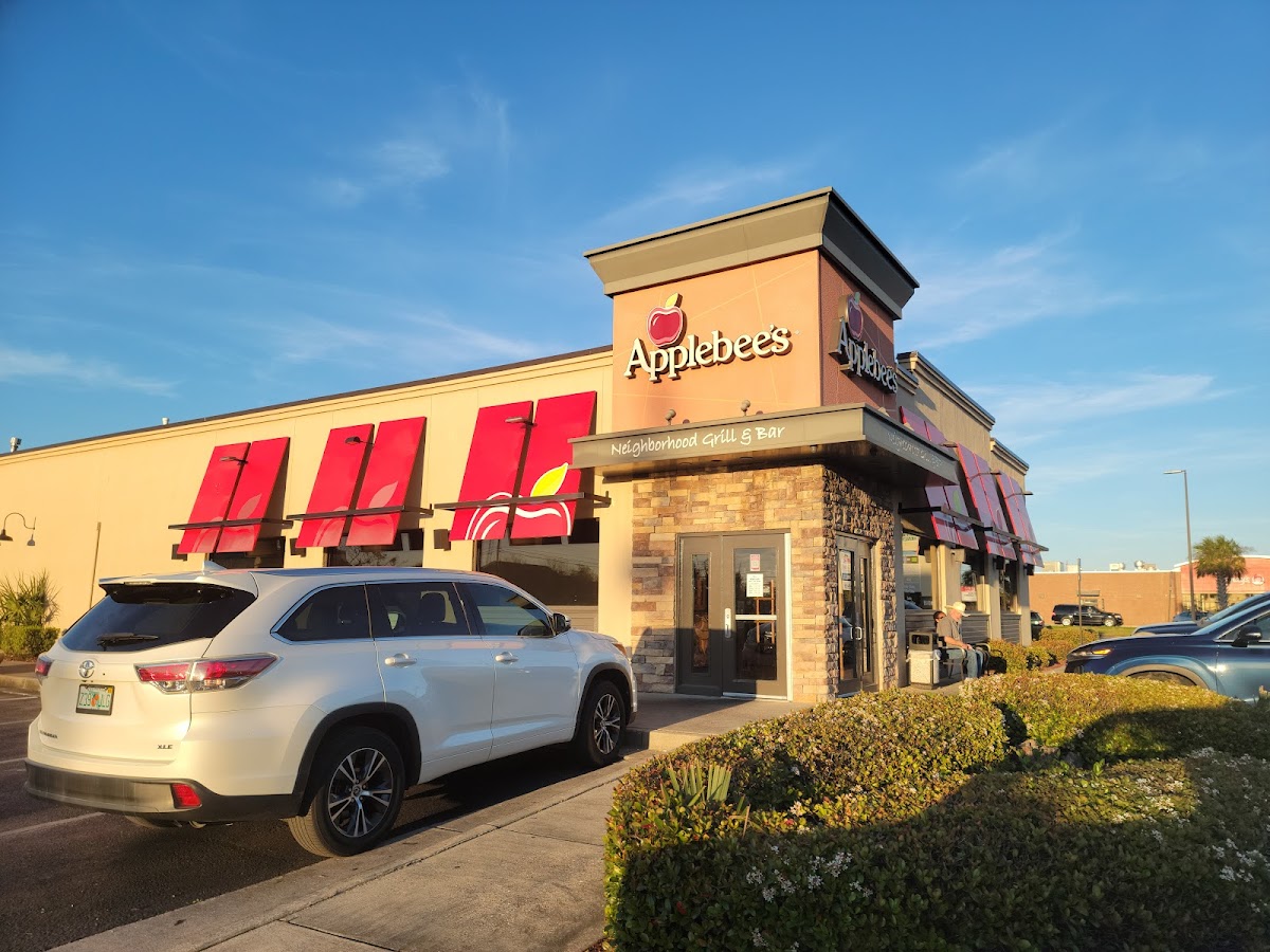 Applebee's Grill + Bar