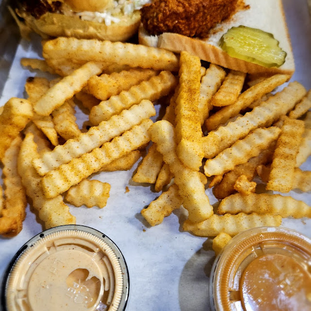 Slider Fries & Tender