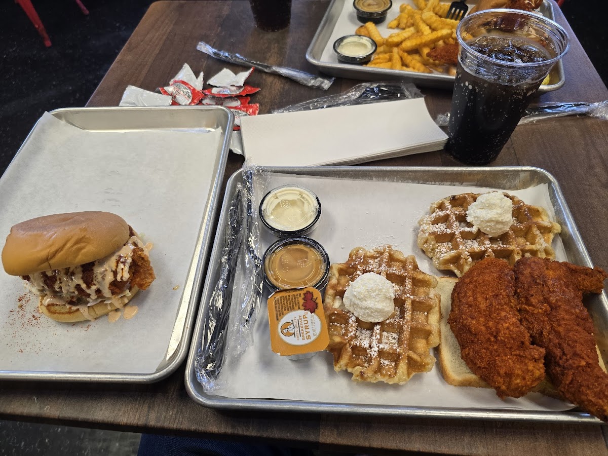 A's Hot Chicken
