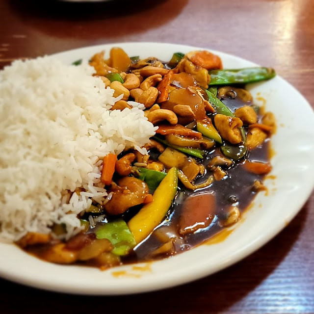 Chicken with Cashew Nuts