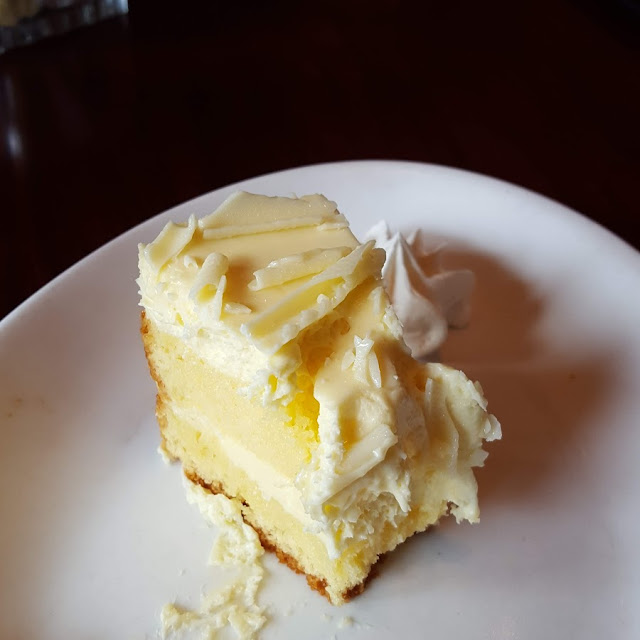 Limoncello Cake