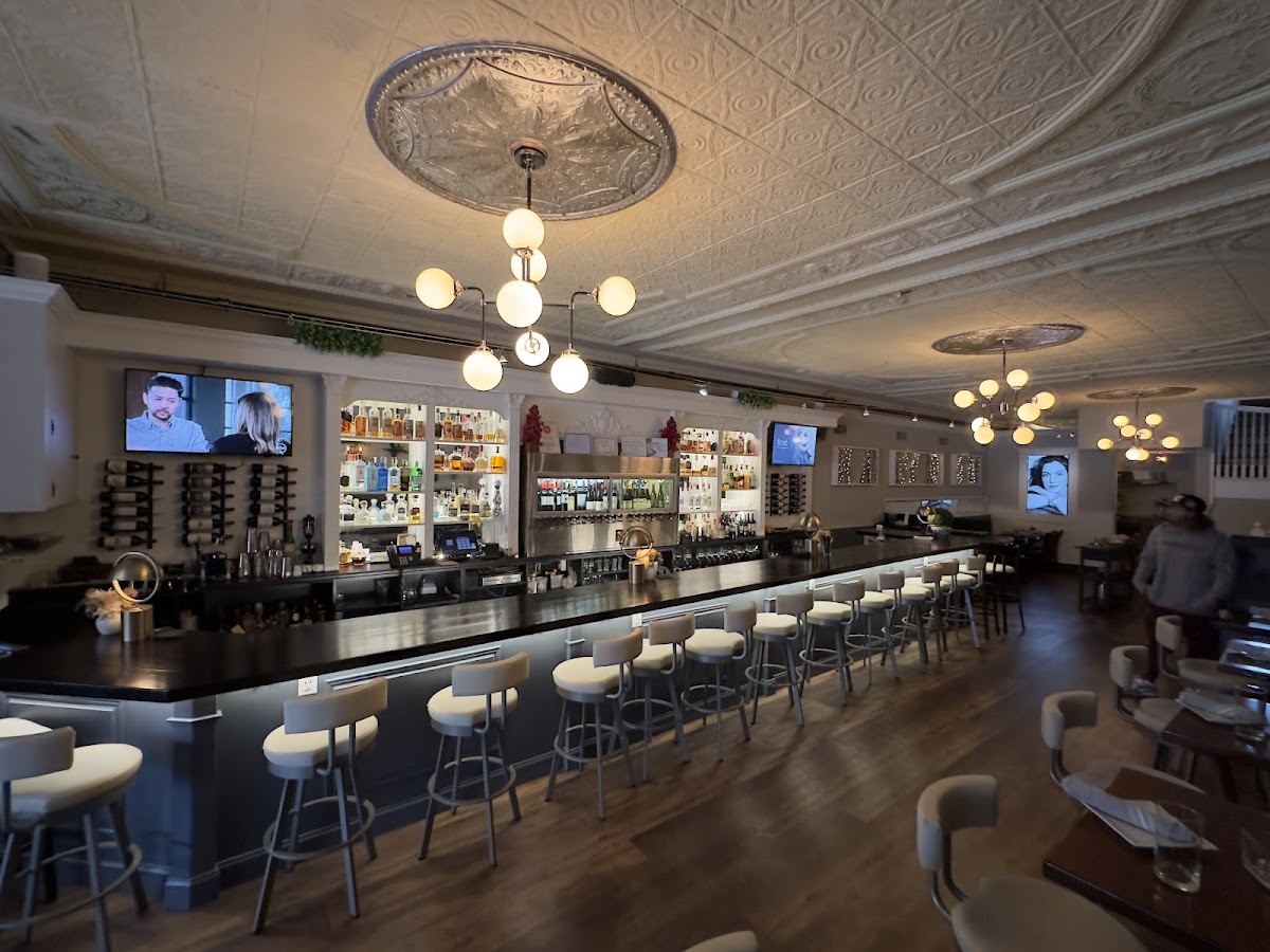 Avalon Bistro & Wine Bar