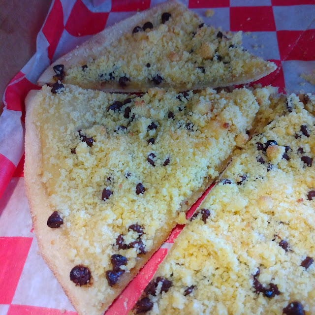 Chocolate Chip Dessert Pizza