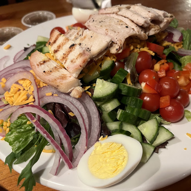 Chef's Seasonal Salad