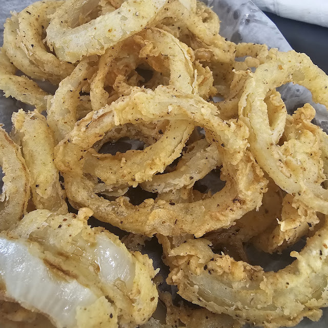 Hand Battered Onionrings