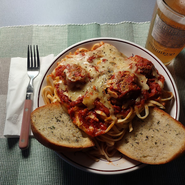 Spaghetti and Meatballs with Big Cheese and Garlic Bread