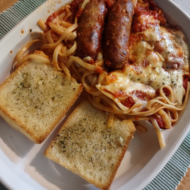 Linguine with Meatballs or Sausage