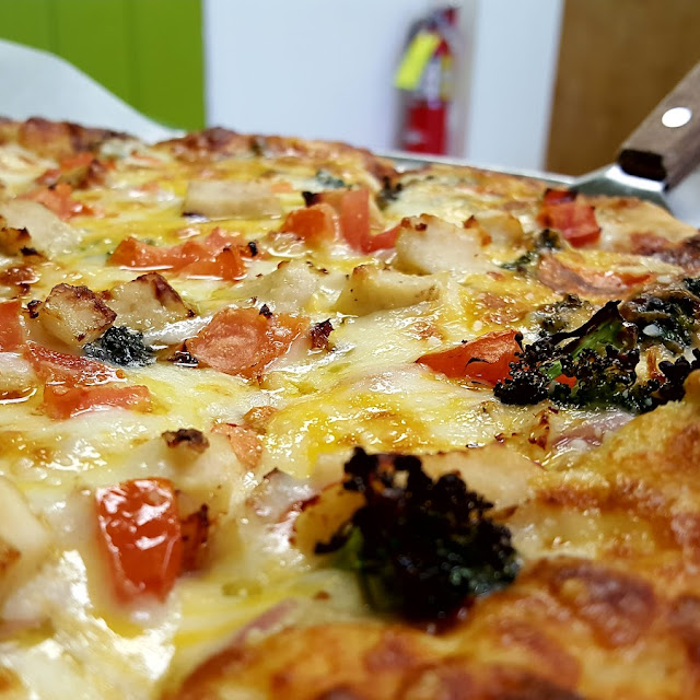 Broccoli Chicken Cheddar Pizza