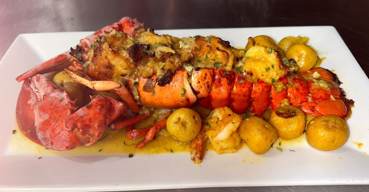 Betty’s Marisquería Restaurant