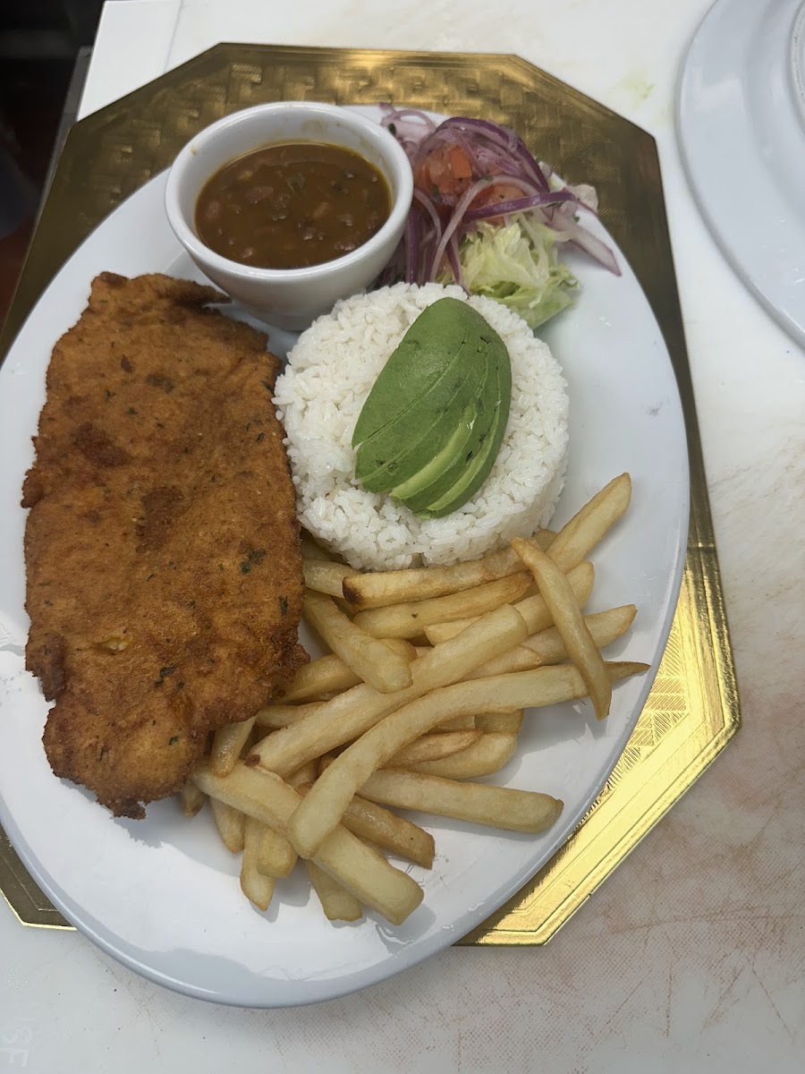 Betty’s Marisquería Restaurant