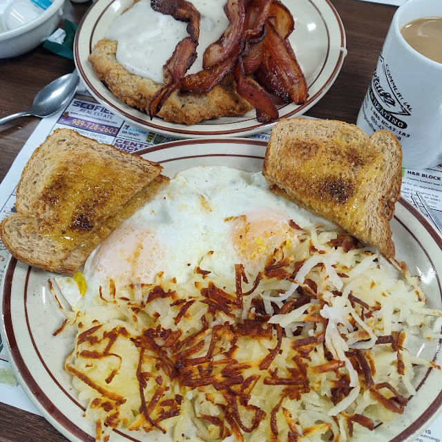Eggs Hash Browns Bacon