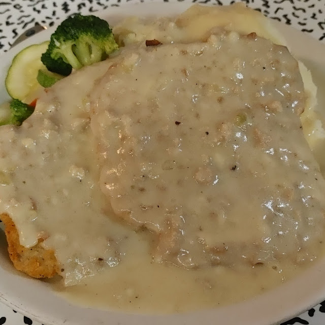 Chicken Fried Steak Mashed Potatoes and Gravy and Veggies