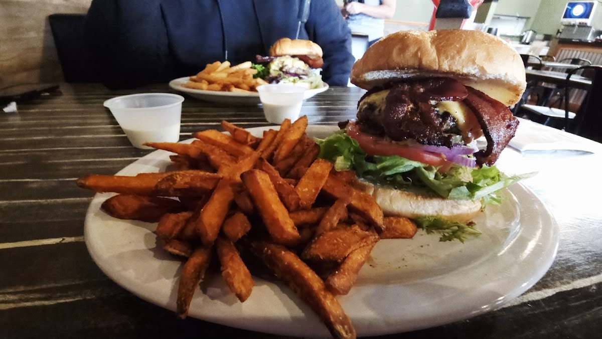 Bigfoot Eats