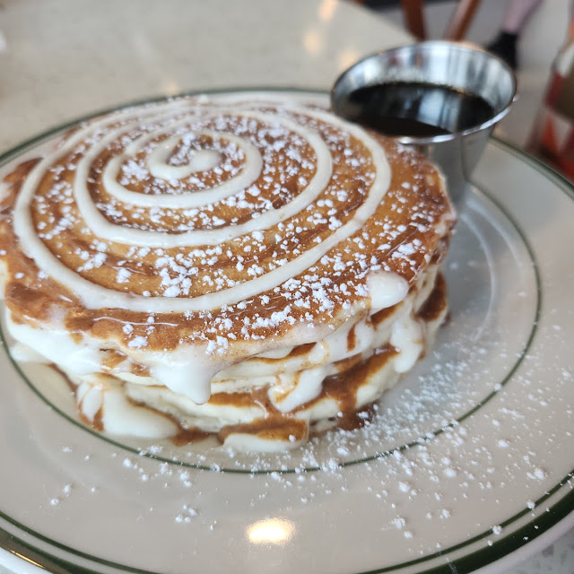Cinnamon Roll Pancakes