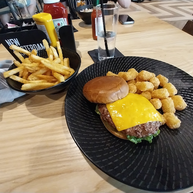 Cheeseburger and Fries