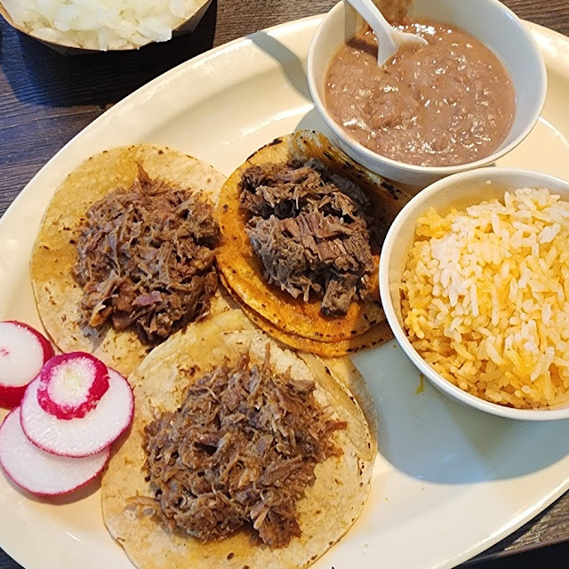 Birria De Chivo Espinazo Y Pierna