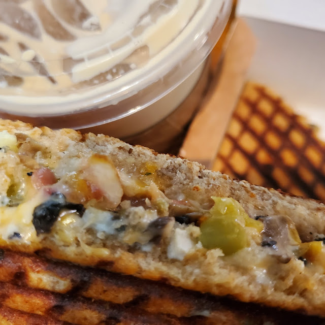 Dam Blue Panini