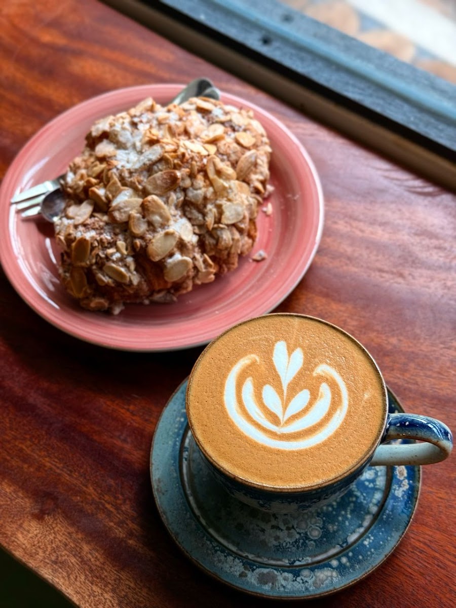 Bloome Cafe