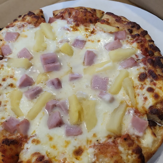 Hawaiian Pizza