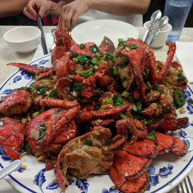 House Special Lobster with Noodles