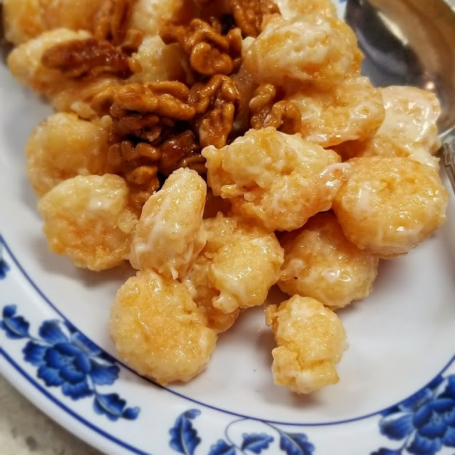 Shrimp with Walnut