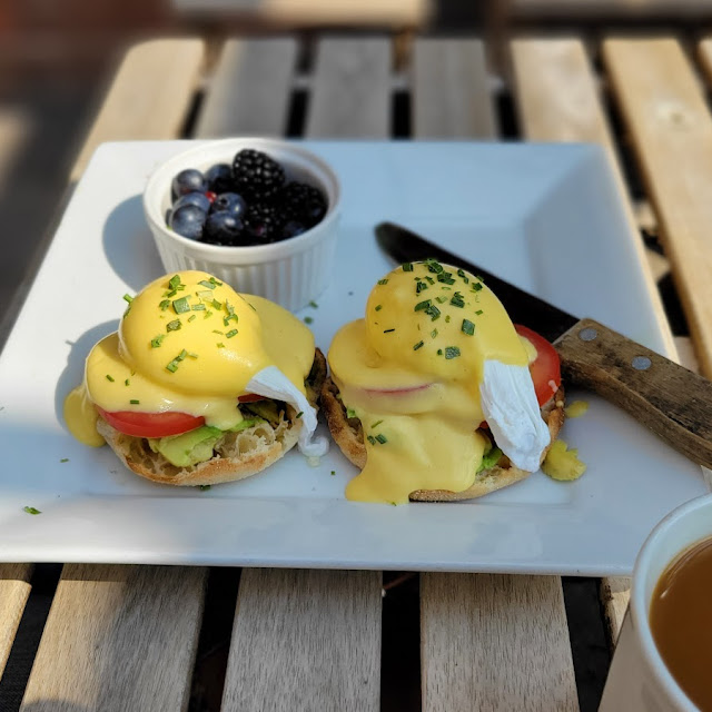 Eggs Benedict