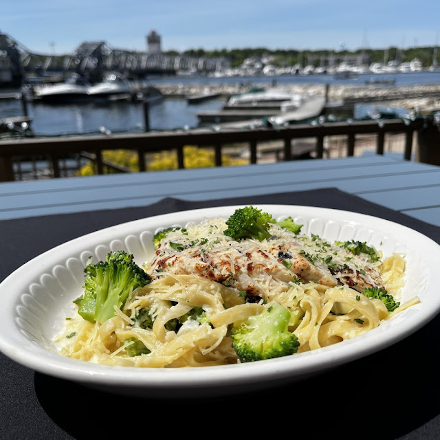 Fettuccine Alfredo