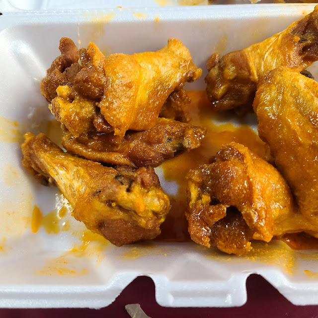 Medium Traditional Wings