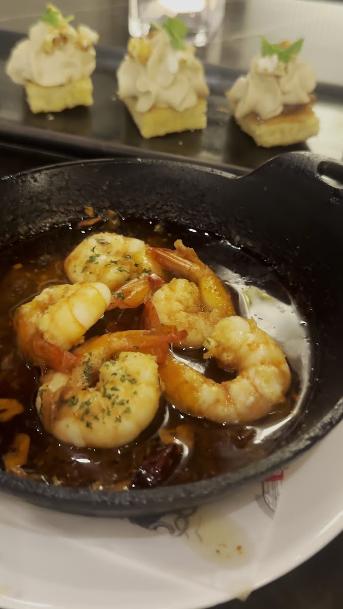 Bueno Tapas & Wine Restaurant - BGC