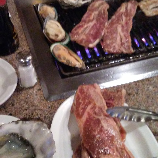Oyster Muscles and Ribs with Ham