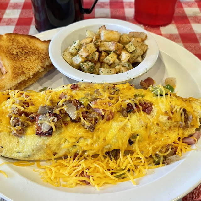 Bacon or Sausage & Cheese Omelet