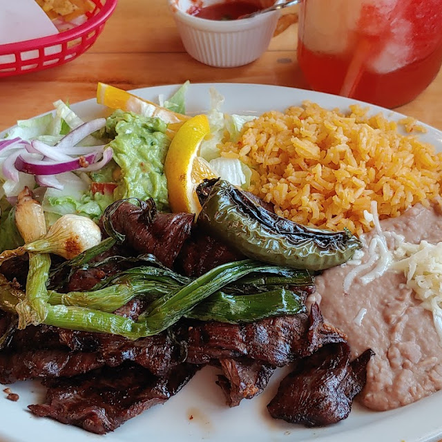 Skirt Steak a La Tampiquena