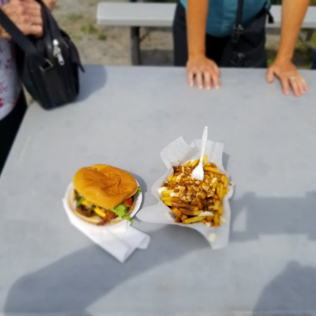 Small Poutine and Banquet Burger