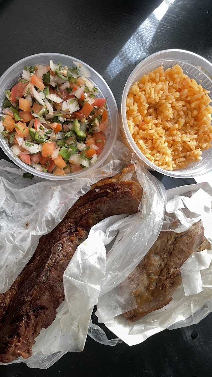 Carnitas y Chicharrones El Tacubayo