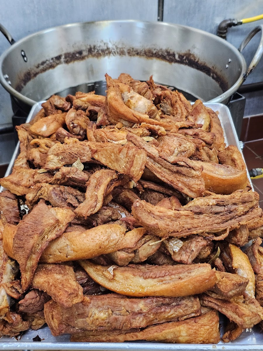 Carnitas y Chicharrones El Tacubayo