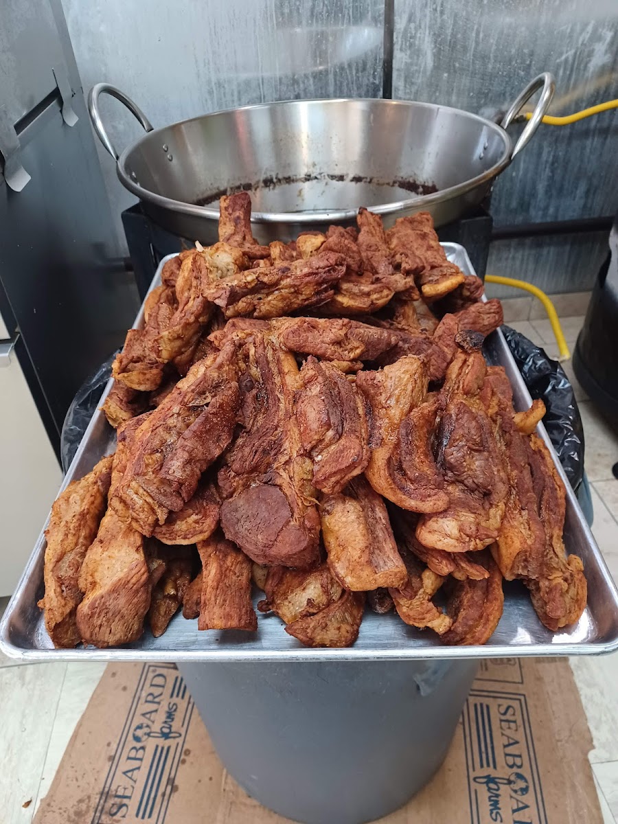 Carnitas y Chicharrones El Tacubayo