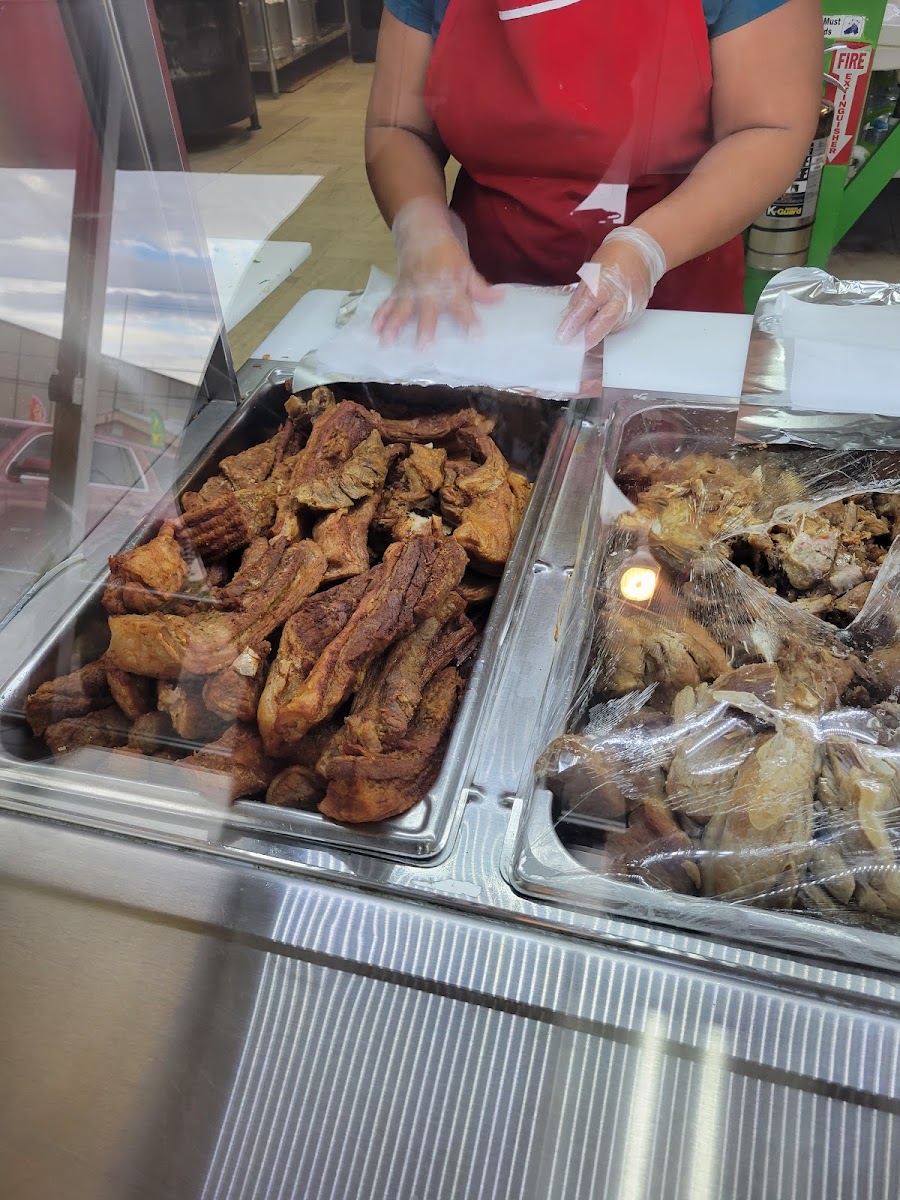 Carnitas y Chicharrones El Tacubayo